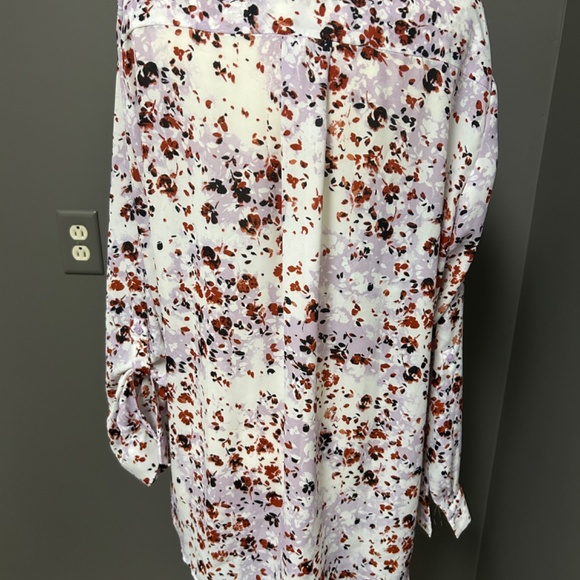 Simply Vera Vera Wang Womens Shirt Floral Lavender White Rust V-neck Ruffle XL - Picture 3 of 6